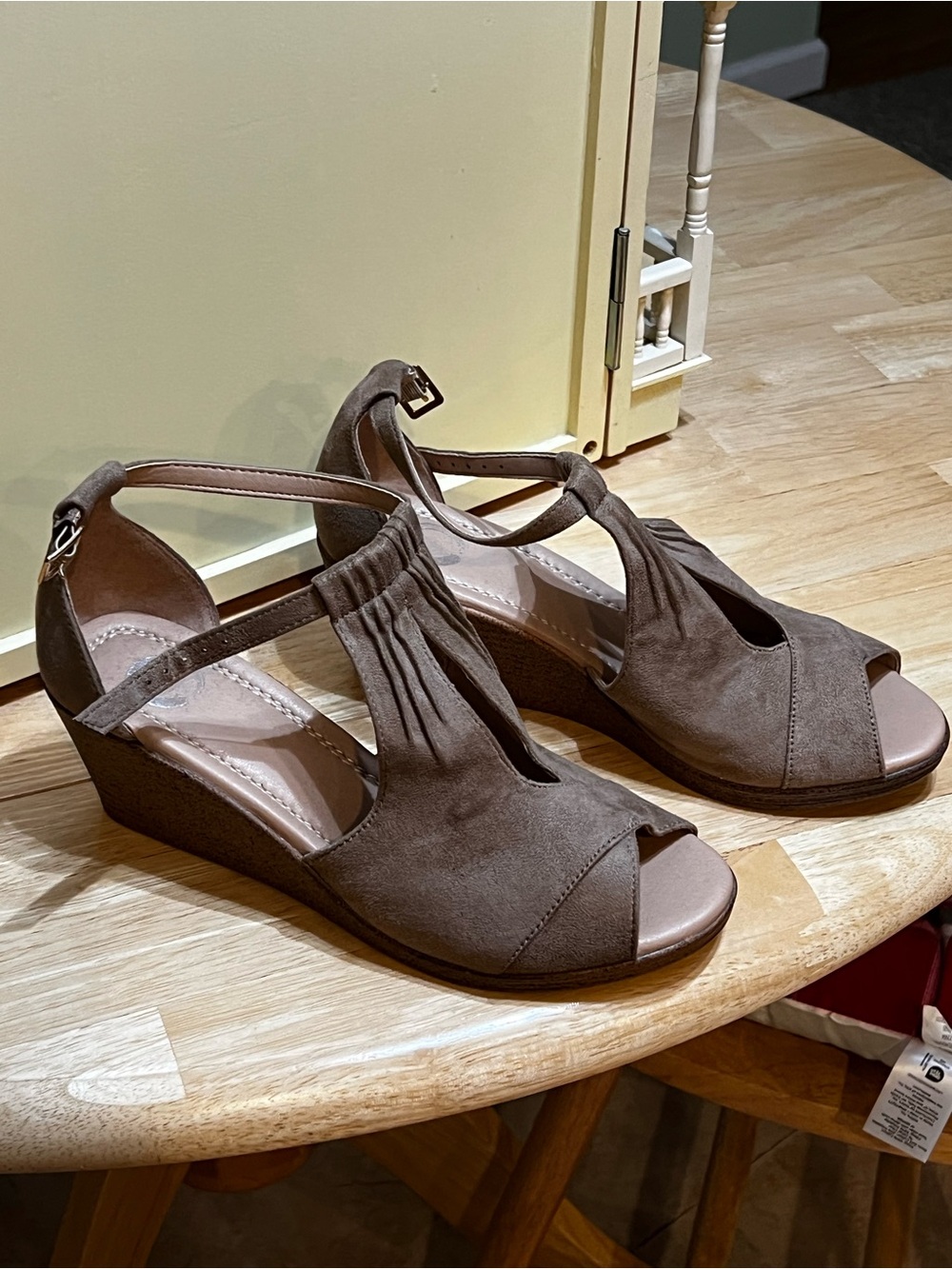 Women’s Brown Suede Wedge Sandals - Classic Open Toe